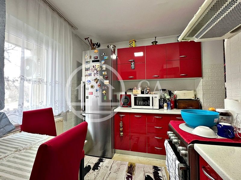 Apartament de vânzare cu 3 camere în zona Ioșia, Oradea - Poză 3