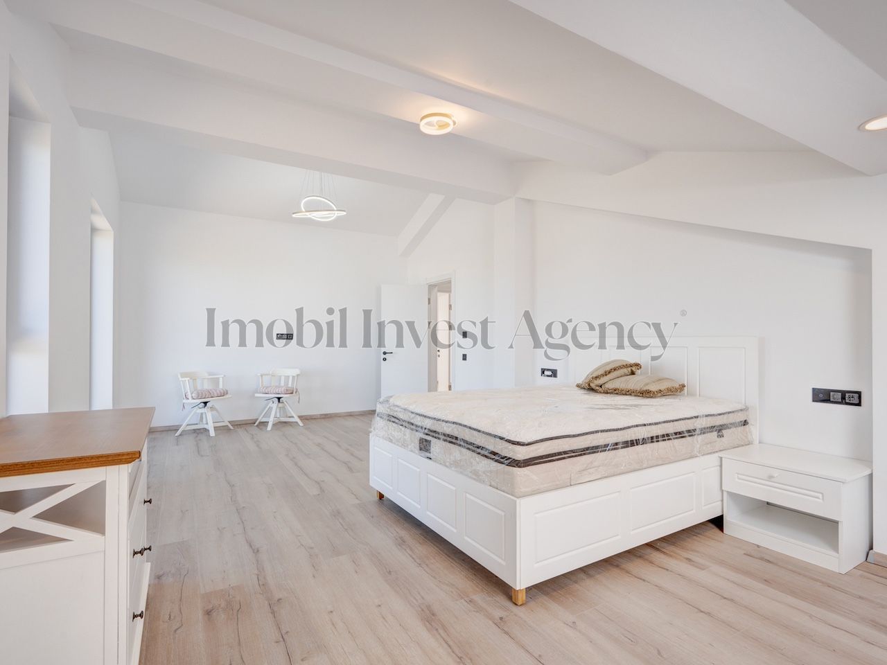 Vila Duplex 5 camere Otopeni - Poză 23