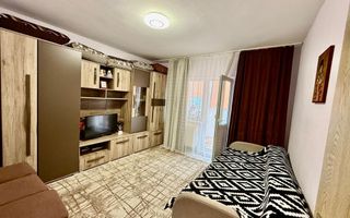 Apartament cu 4 camere, garaj și boxă în zona centrală Florești. - Poză 1