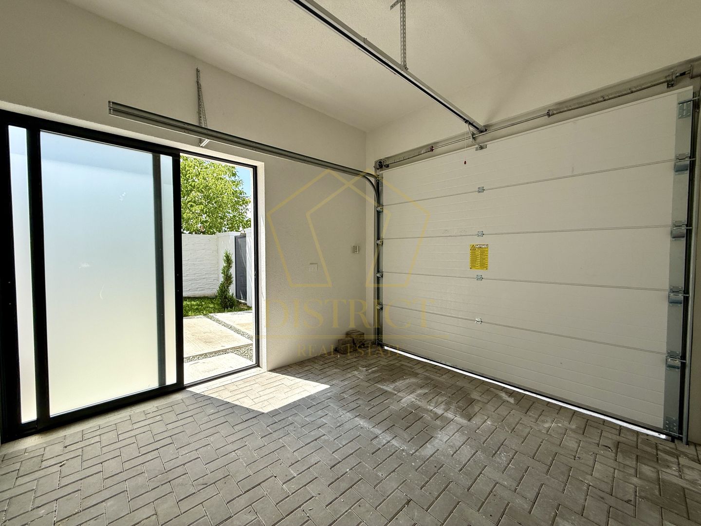 Casa individuala superba cu 4 camere, garaj | Sacalaz - Poză 17