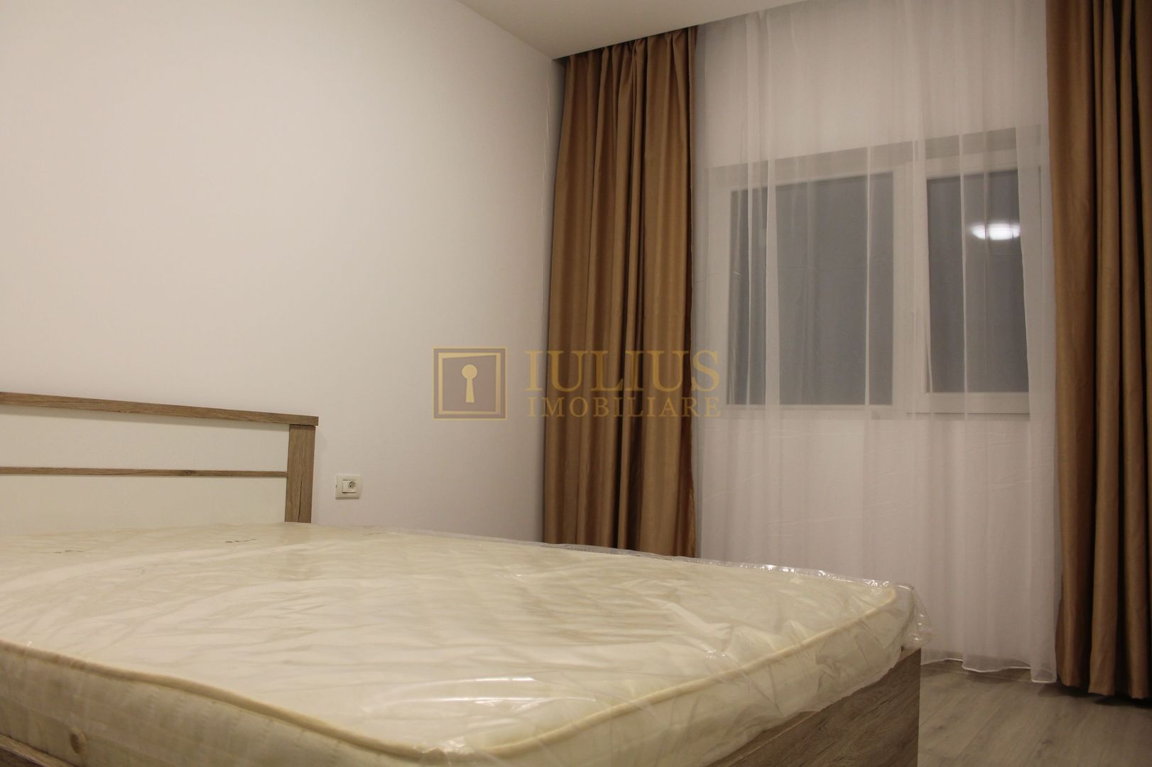 Apartament modern, doua camere cu loc de parcare privat si acoperit - Braytim - Poză 7