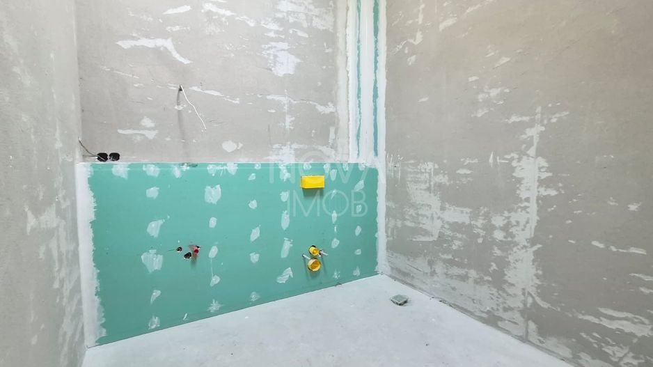 Casa generoasa cu 7 camere, 3 bai, dressing si parcare – Sura Mica - Poză 15