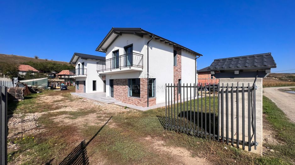 COMISION 0% Casă cu 4 camere de vanzare, Sub Coasta Apahida - Poză 24