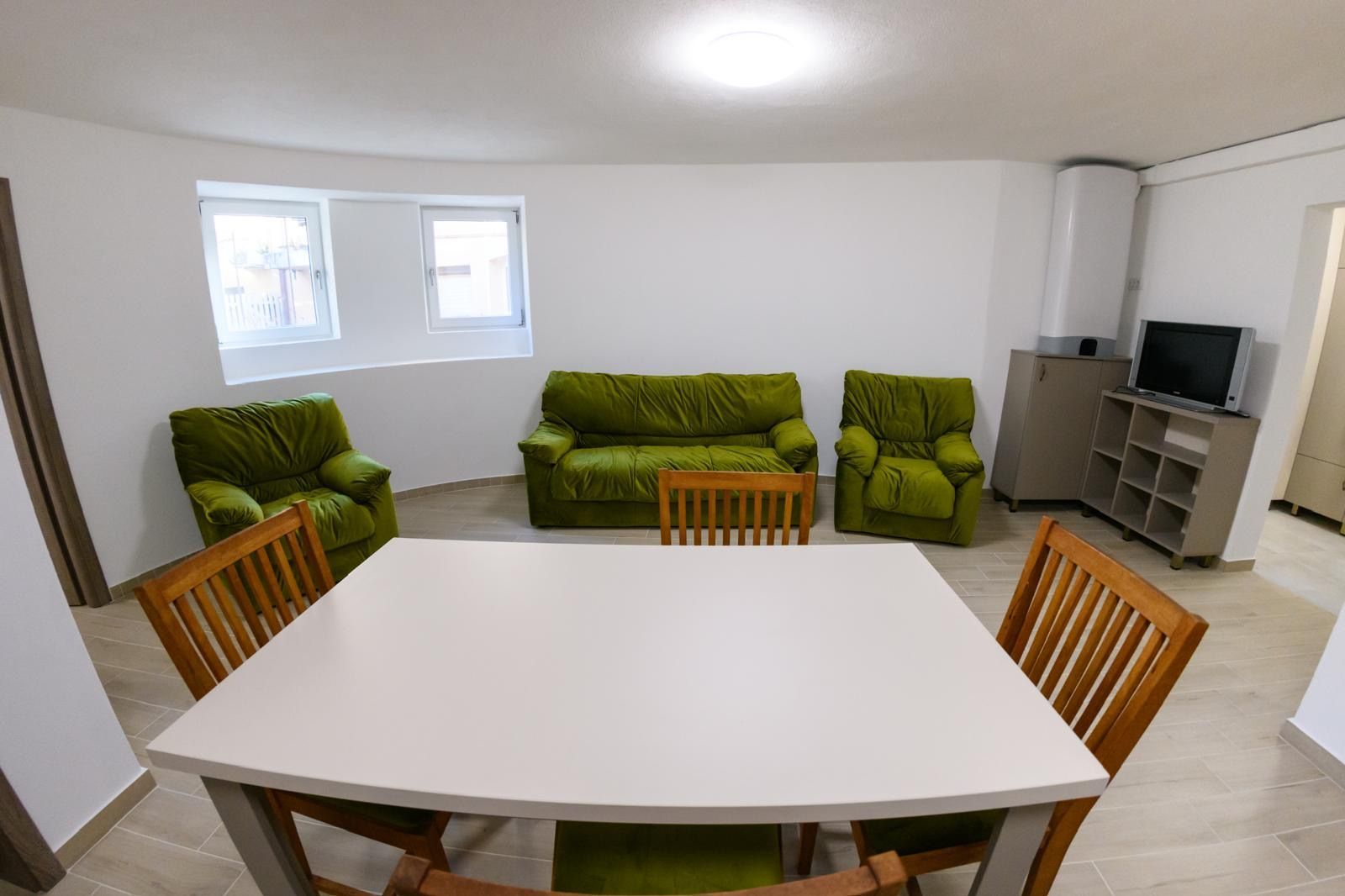 Apartament de închiriat – zona ultracentrală, Oradea - Poză 3