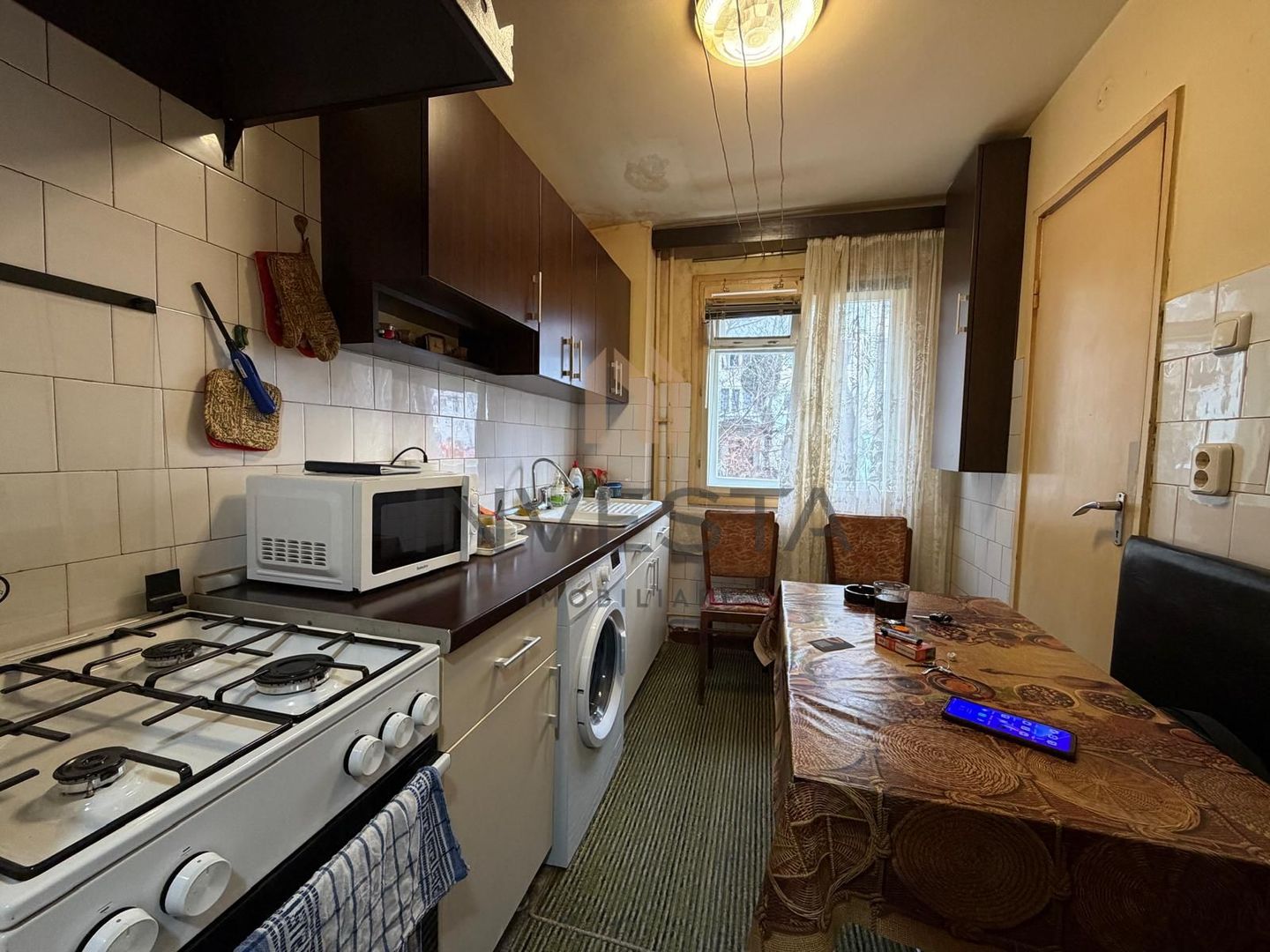 Apartament cu 3 camere pe Aleea Padin ! - Poză 6