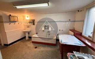 Casa de 5 camere, Semi-Central, Medias - Poză 10