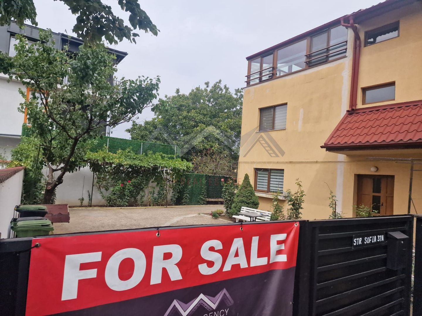 Casă individuală P+1+M cu garaj și terase spațioase – Otopeni Central - Poză 16