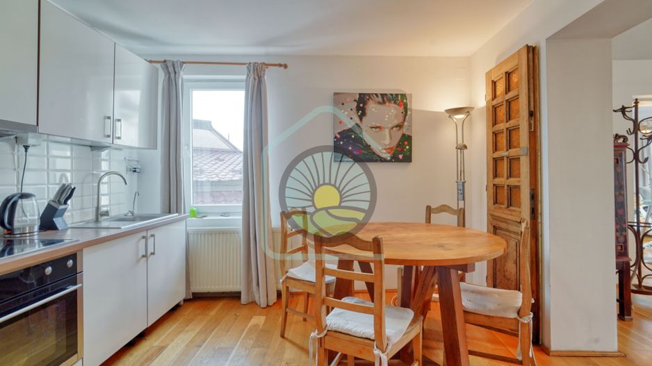 CASA INDIVIDUALA- DEALUL CETATII BRASOV - Poză 4