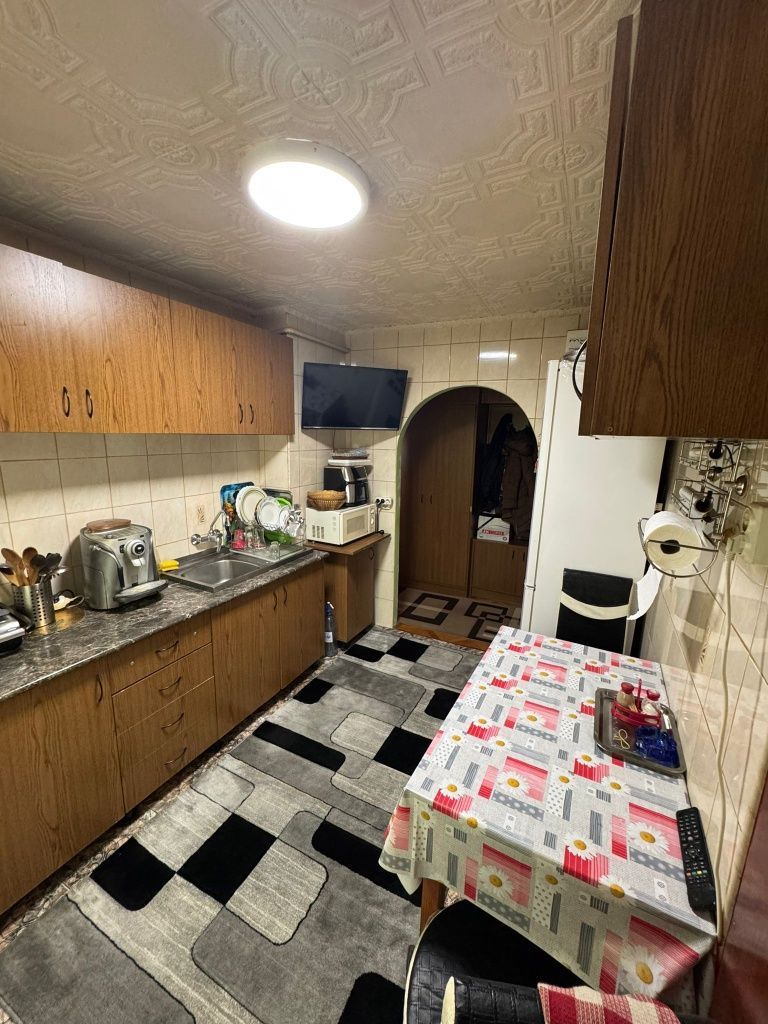 BRASADAS vinde ap 3 cam in Micro 16 etaj 2/4. - Poză 4