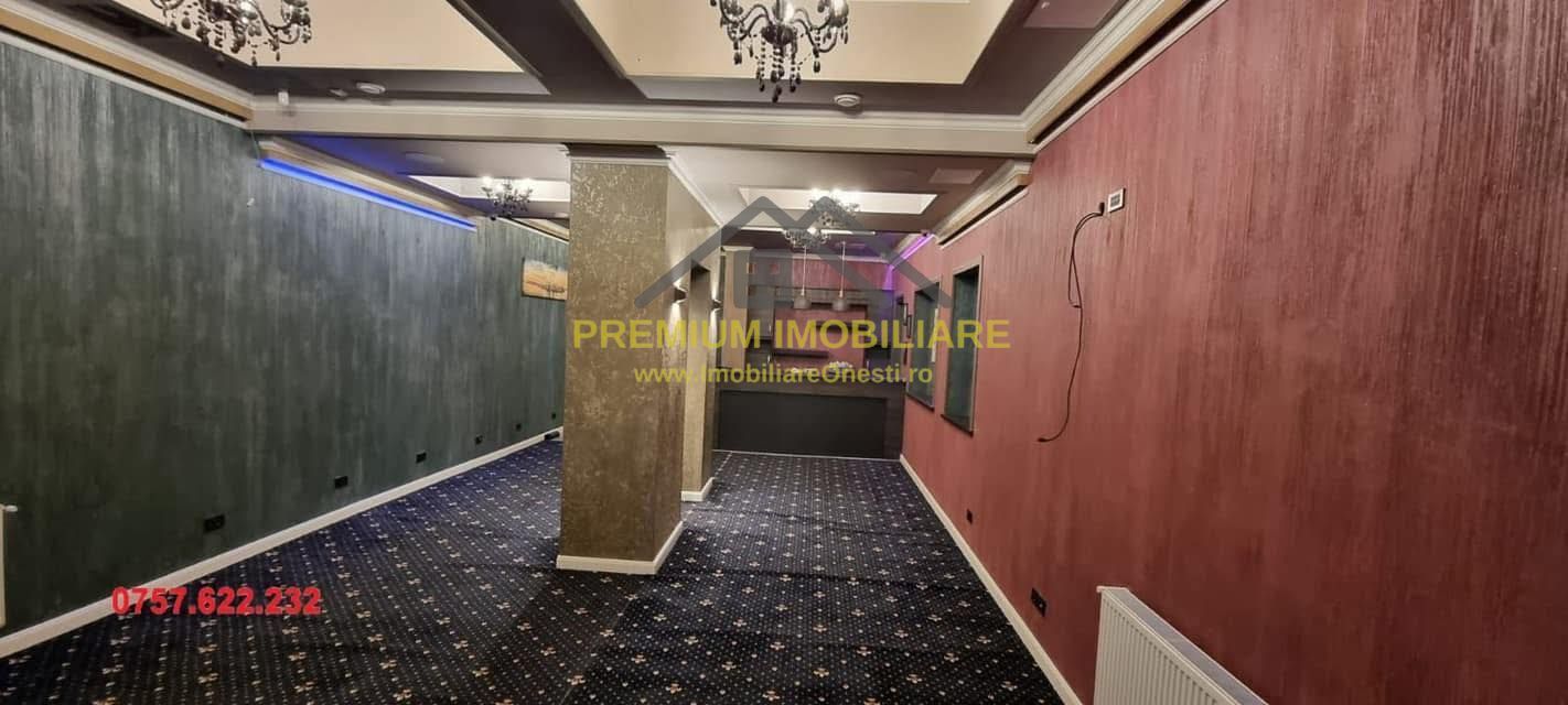 Spatiu Comercial - Zona de jos - Renovat - Poză 1