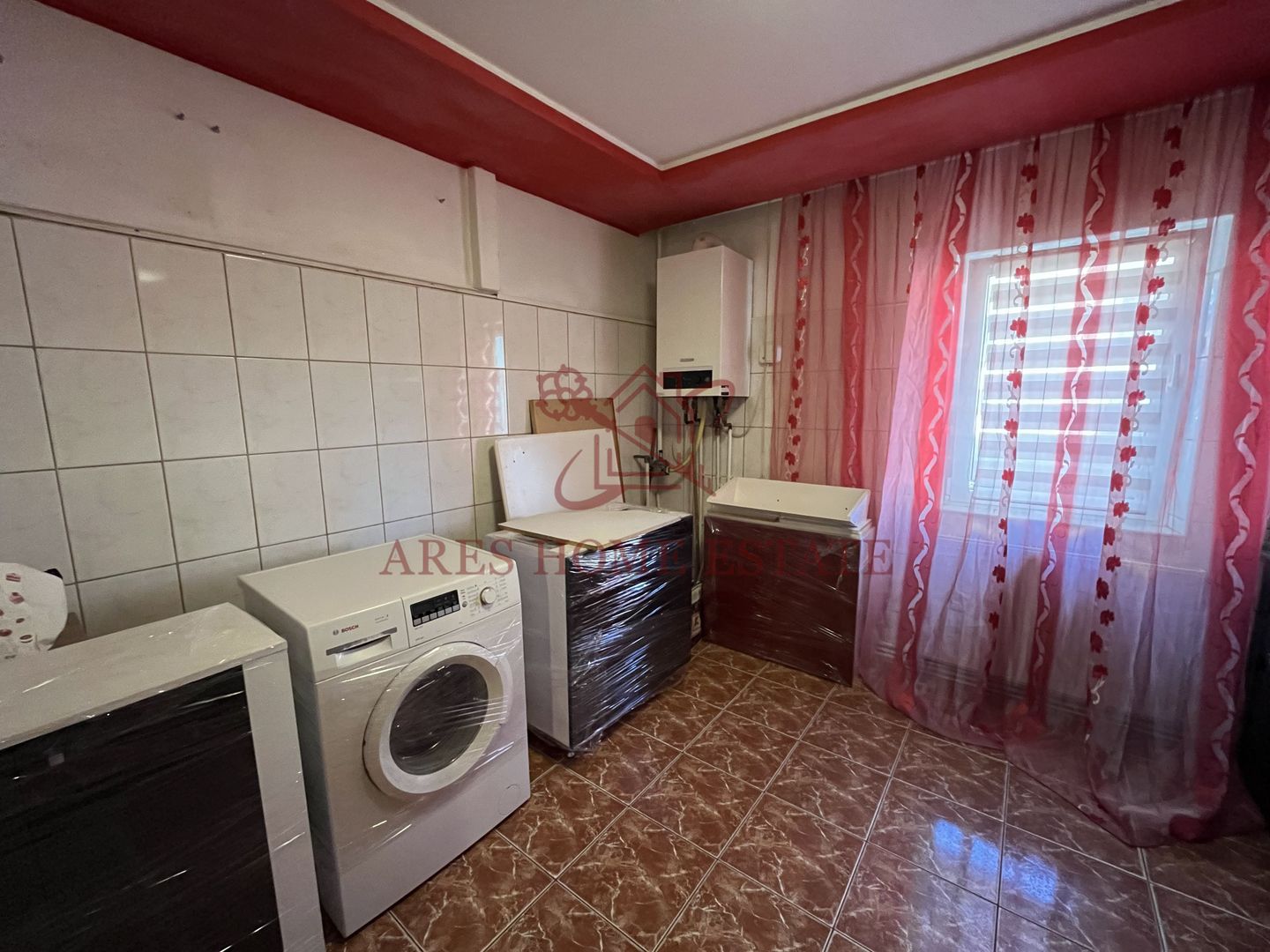 Apartament decomandat, zona Dambovita | Etaj 2 | Centrala proprie - Poză 14
