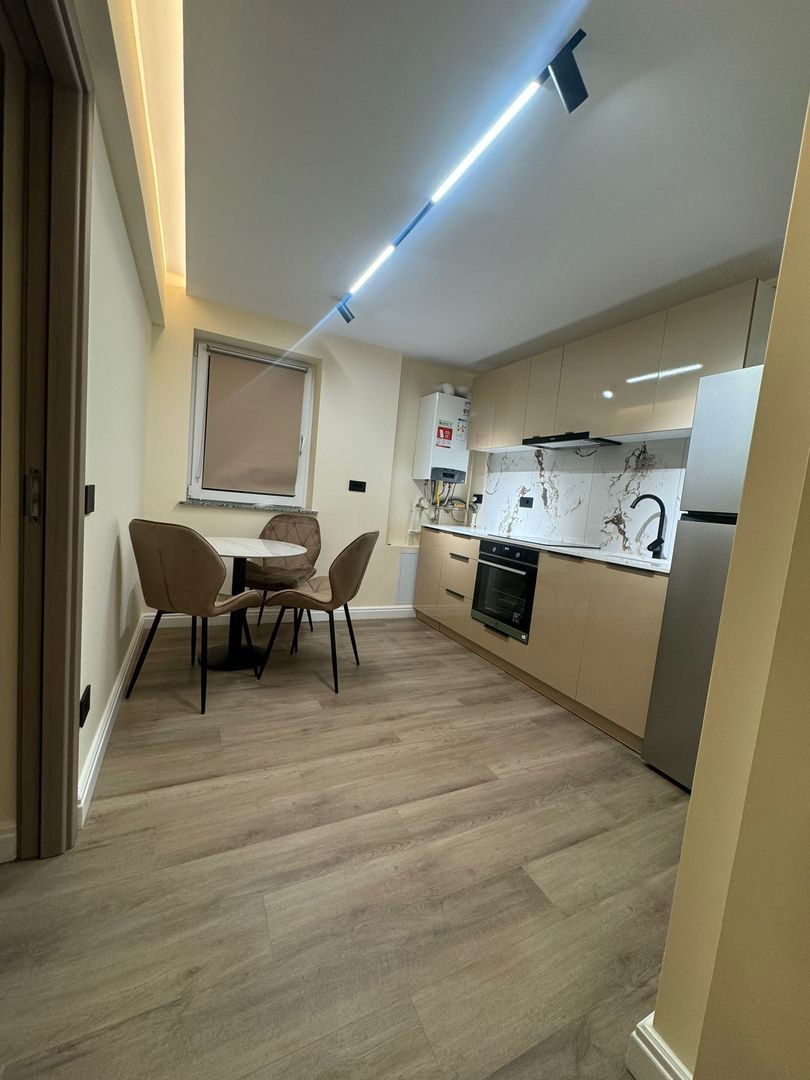 Apartament de Închiriat/Vânzare  I Suceava/Central I 123.000/420Euro - Poză 2