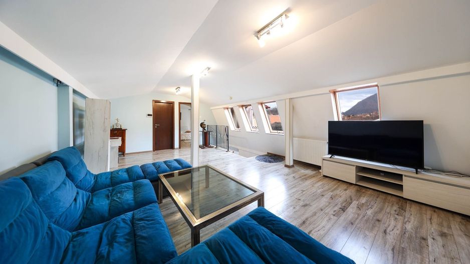 Casă deosebită de vânzare în centrul Brașovului - Poză 34