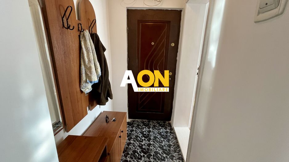 Apartament cu 3 Camere, Etaj 1, Decomandat, Zonă Ultracentrală - Poză 12