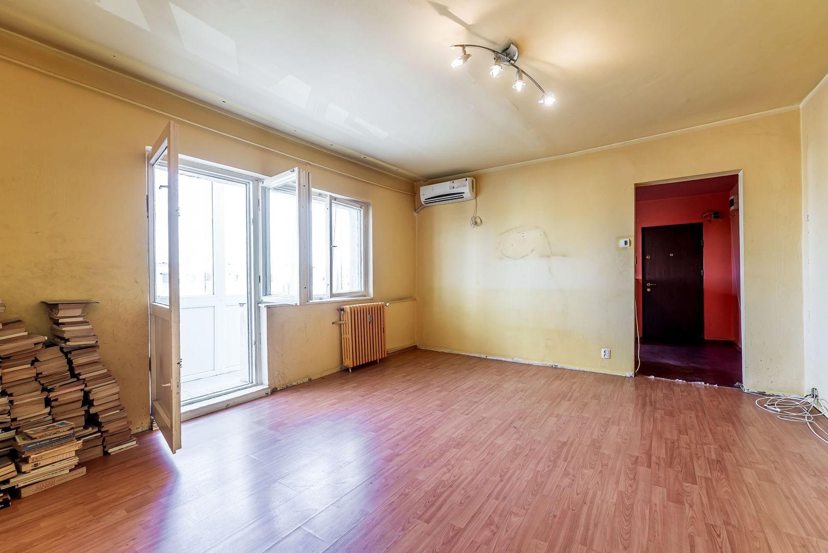 Apartament 2 camere - 50 mp util - Micalaca - COMISION 0 - Poză 1