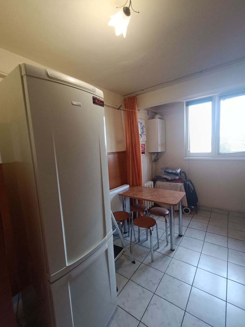 Apartament 3 camere, 70 mp utili, balcon, zona Cetate, Alba Iulia - Poză 5