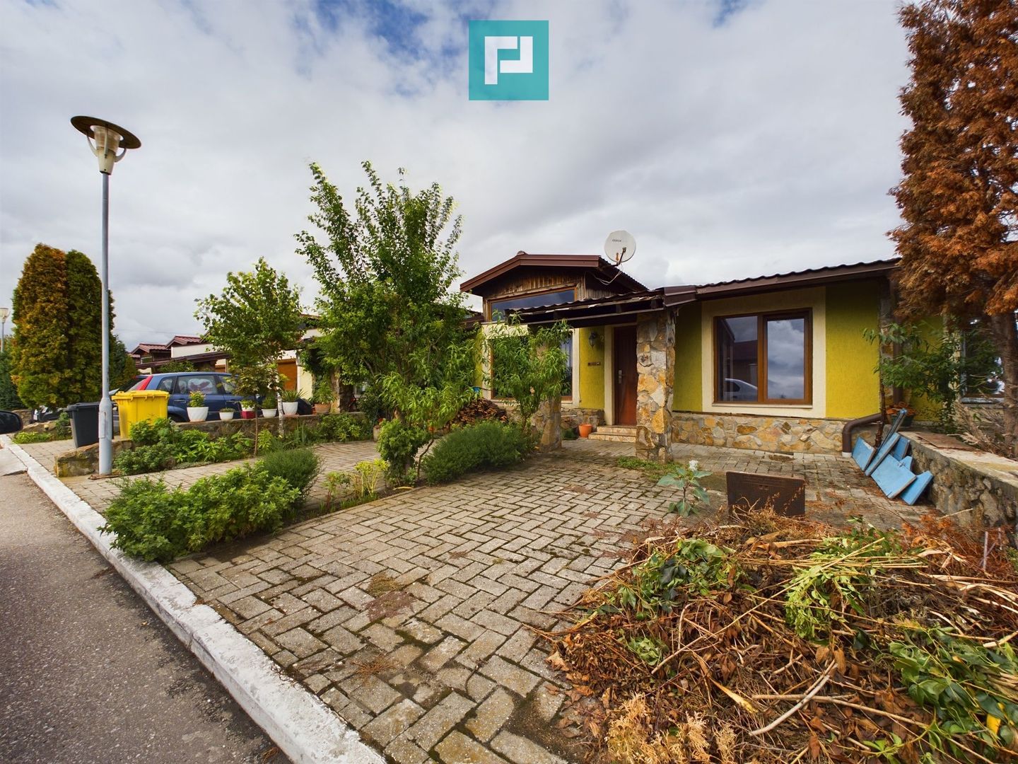 Casă 3 camere, Cartierul Verde - Poză 1