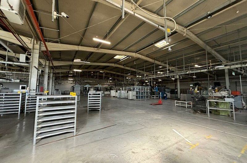 Hala 5000 mp dotata pentru productie si depozitare ISU categoria D - Poză 9