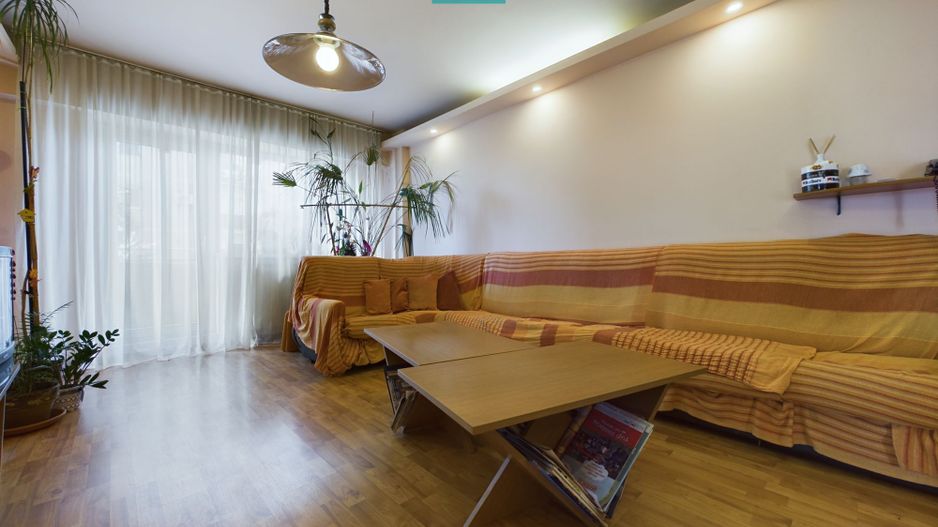 Apartament 4 camere Zona 300 - Poză 5