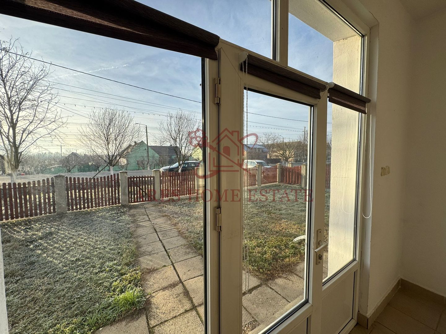 Casă 7 camere de vânzare/închiriere Izvin + anexă 90 mp- Comision 0 - Poză 8