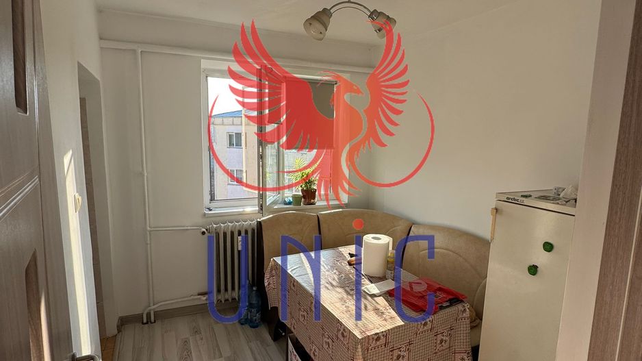 3 camere semidecomandate - 59 000 Euro - Poză 7