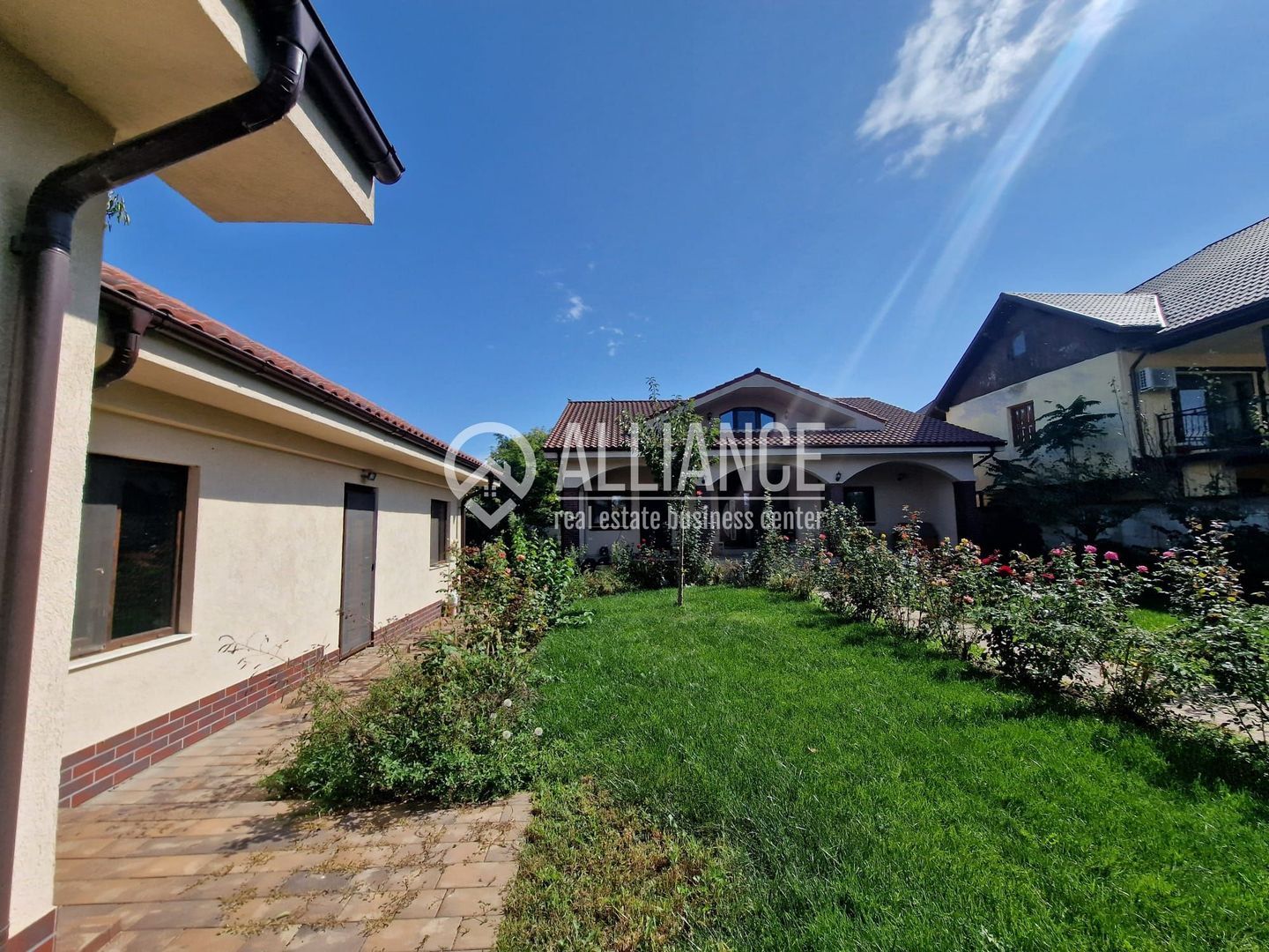 Oază de Rafinament și Confort: Vilă de Lux în Cumpăna ( cod 12 ) - Poză 1