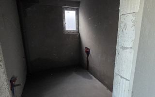 Ap cu 3 camere la etajul 2, incalzire in pardoseala, balcon si parcare - Poză 6