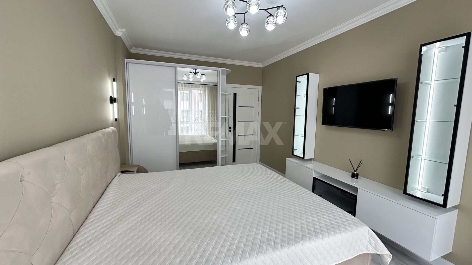 Apartament Xfactor Buzdugan - Poză 2