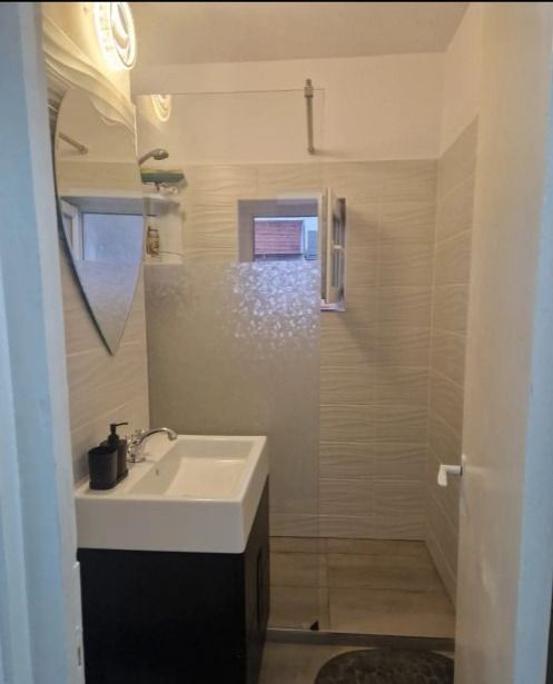 Inchiriez apartament 3 camere - Poză 2