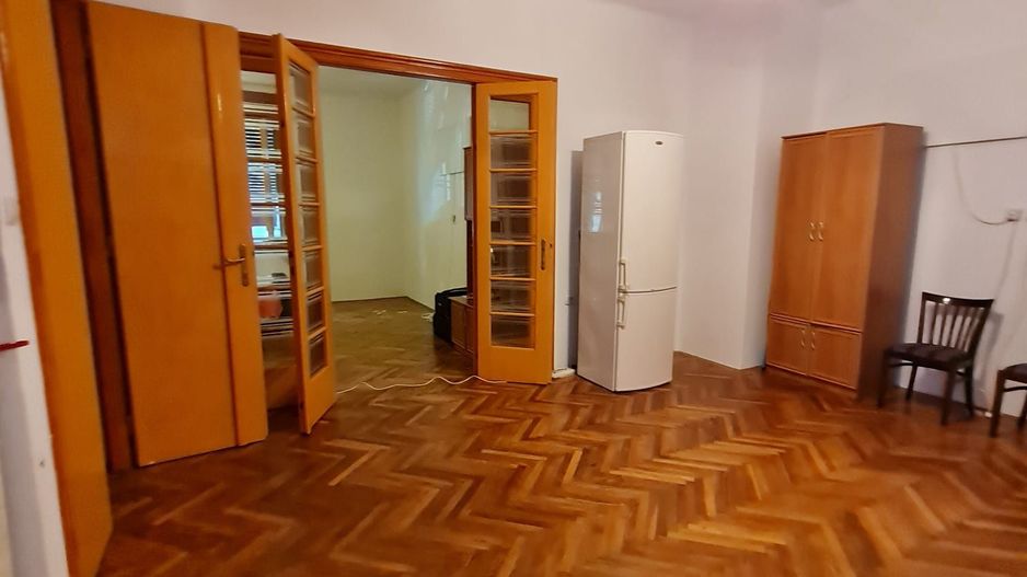 Apartament generos zona Piata 700 - Poză 5