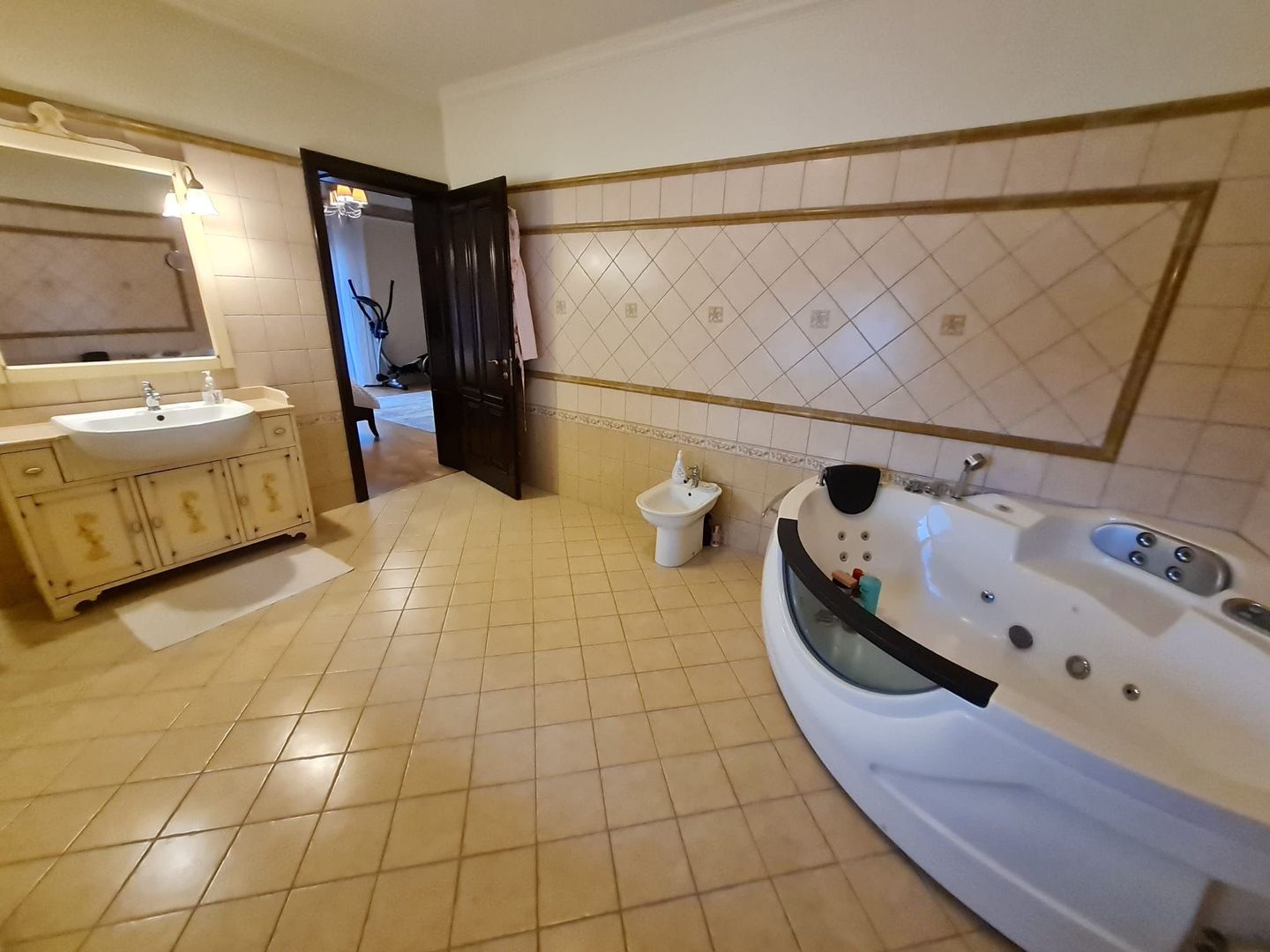 Poziție de top în Dumbravita - Poză 31