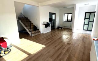 CASA DE VANZARE MIROSLAVA 4 camere, 110 utili/350mp teren 155.000 euro - Poză 3