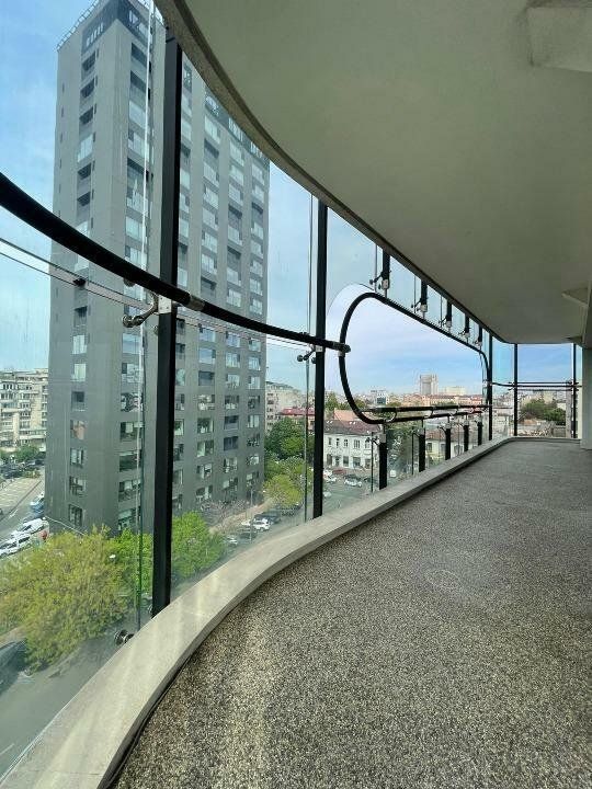 Spatiu office in cladire de birouri - Poză 5