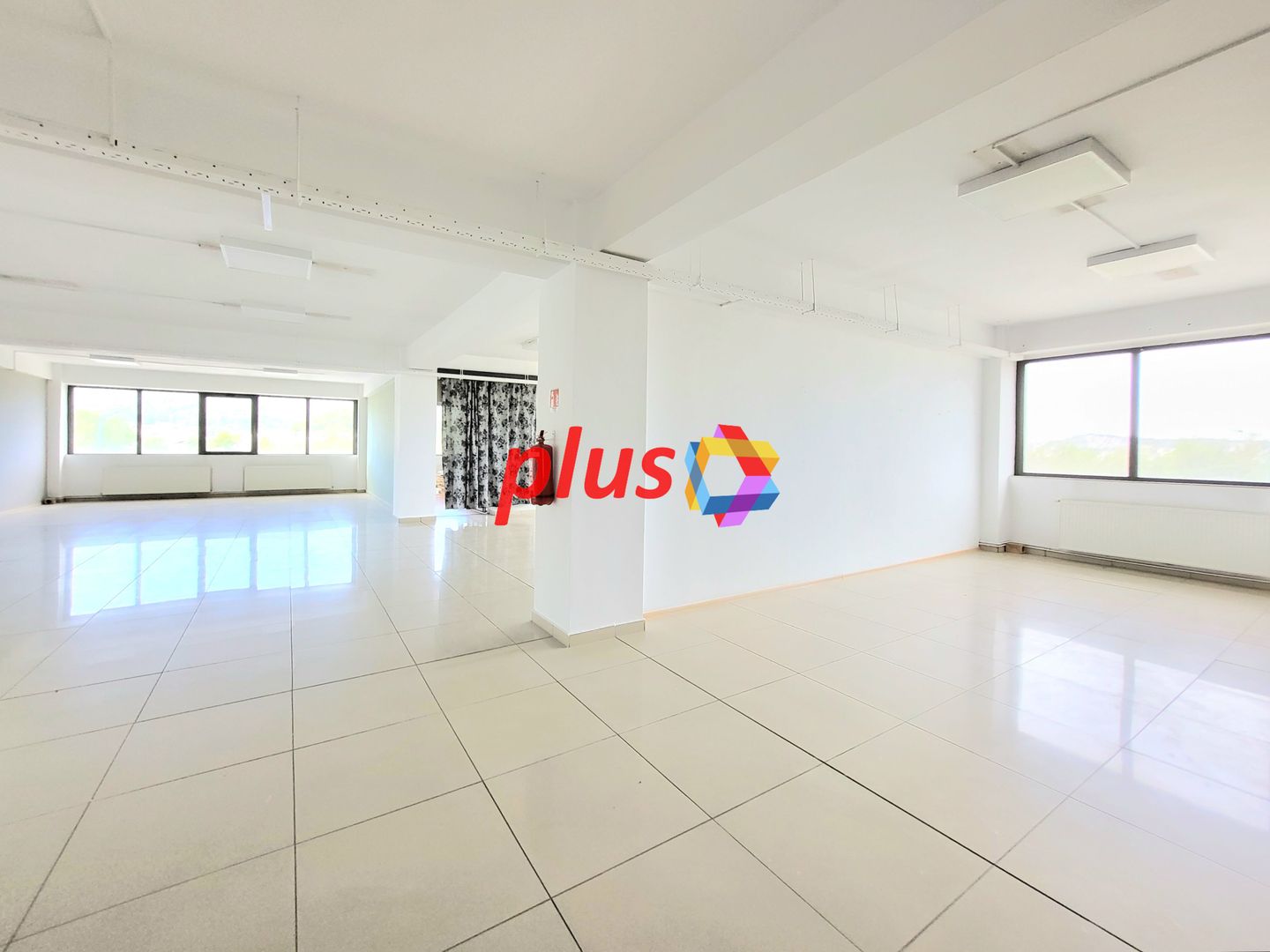 Spatiu comercial de inchiriat - 1.000 mp - Poză 4