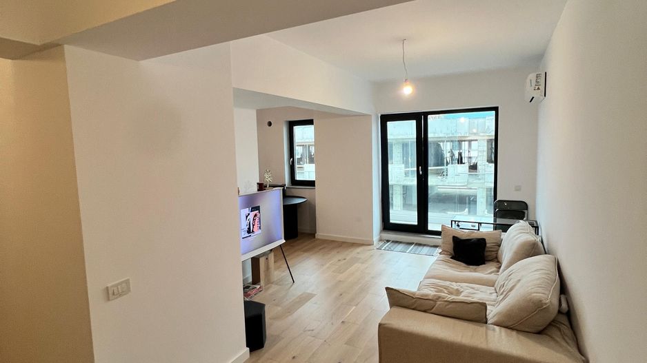 Rond OMV Pipera | Apt semi-mobilat | Terasa de 12 mp | View liber | LUX - Poză 2