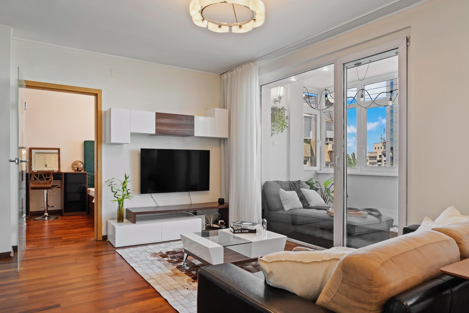 2 camere de închiriat Piața Romană – Magheru | Premium | Metrou 1 min - Poză 5