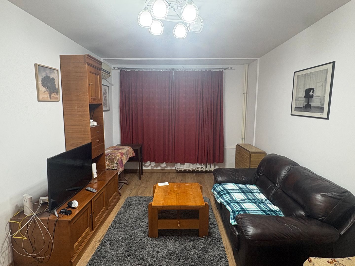 Apartament cu 2 camere - 2 băi - decomandat - Gorjului - Veteranilor - Poză 1