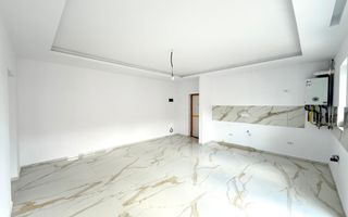 Disponibil imediat. Drum asfaltat. 2 locuri de parcare acoperite. - Poză 2