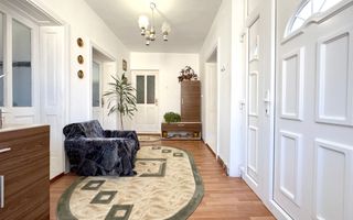 Casa pe 3 niveluri cu teren de 1900 mp in Com. Baisoara. - Poză 14