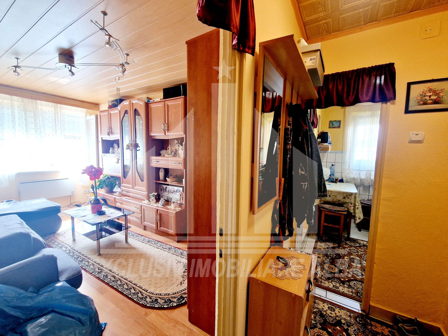 Apartament 2 camere in Cetate - Poză 1