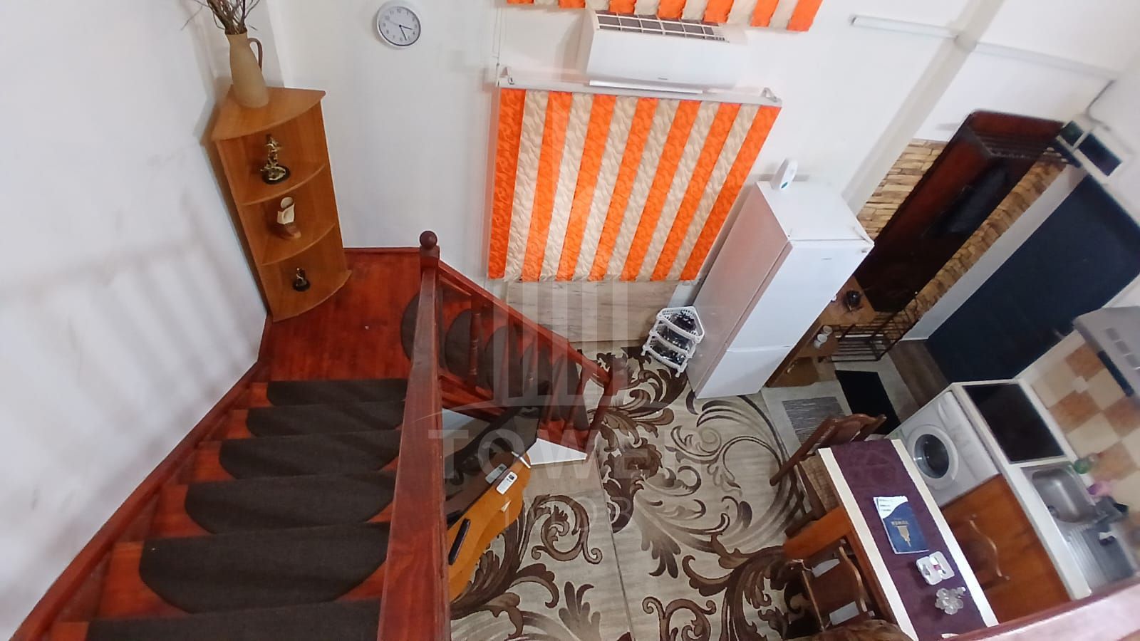 🏡 Garsonieră pe 2 niveluri | zona Central | La casă - Poză 4