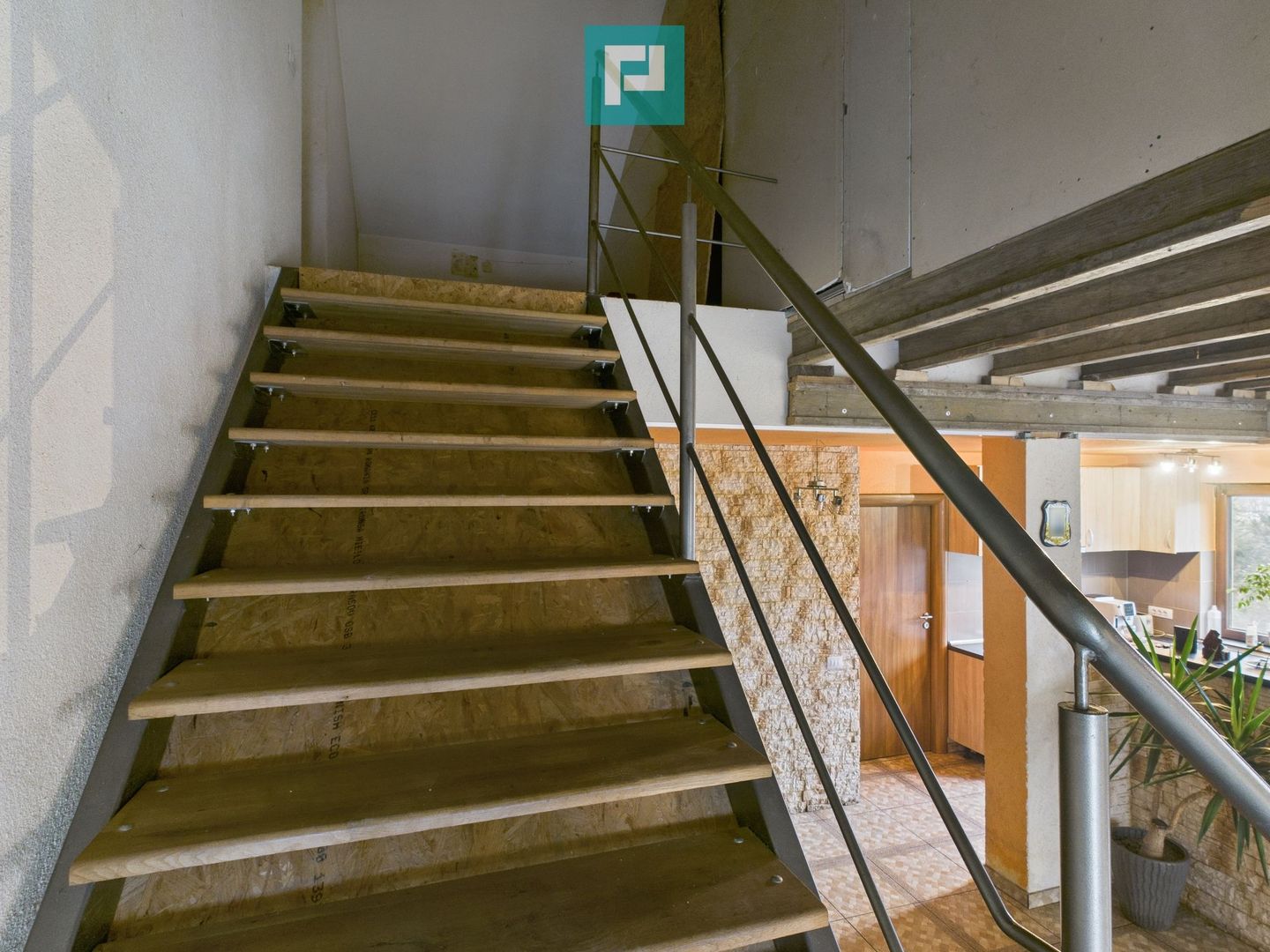 Casă individuală spațioasă, la 10 km de Timișoara - Poză 41