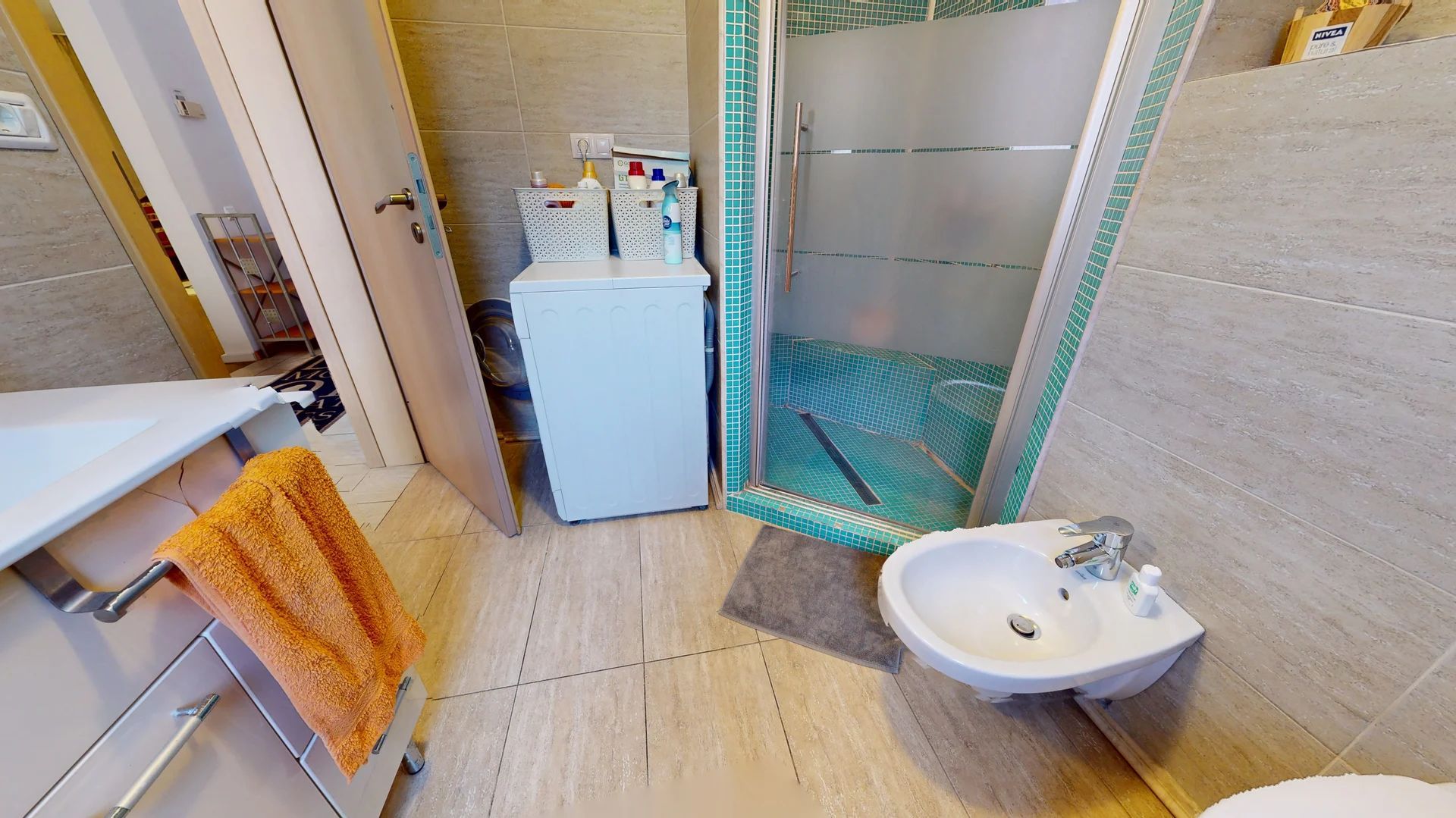 Casa cu 3 dormitoare si birou-Brasov - Poză 7