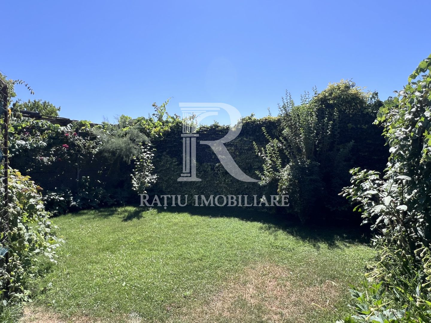 Casă cu 4 camere de vânzare | Parcelă de 700 mp | Sântandrei | Bihor - Poză 25