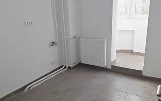 Vanzare garsoniera decomandata, Soseaua Mihai Bravu, metrou, ideal investitie - Poză 2