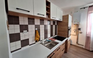 De vanzare casa 5 camere 350 mp teren zona Micesti - Poză 6