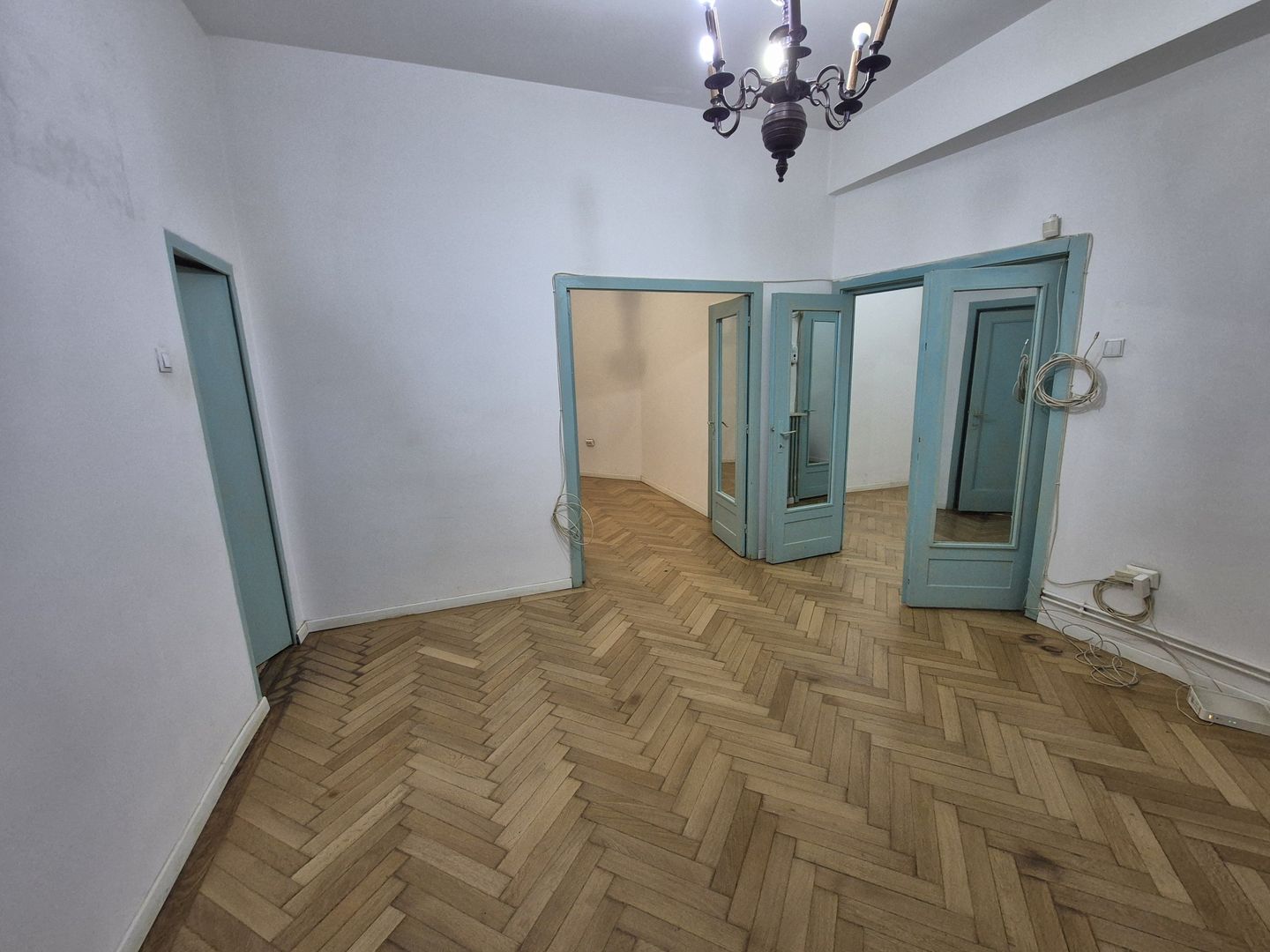 Apartament cu 2 camere - Universitate - Poză 3