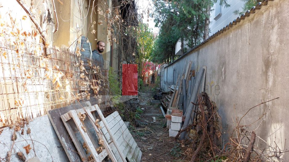 Casa "SARRERA" singur curte, multiple posibilitati, birou/comercial/rezidential - Poză 9