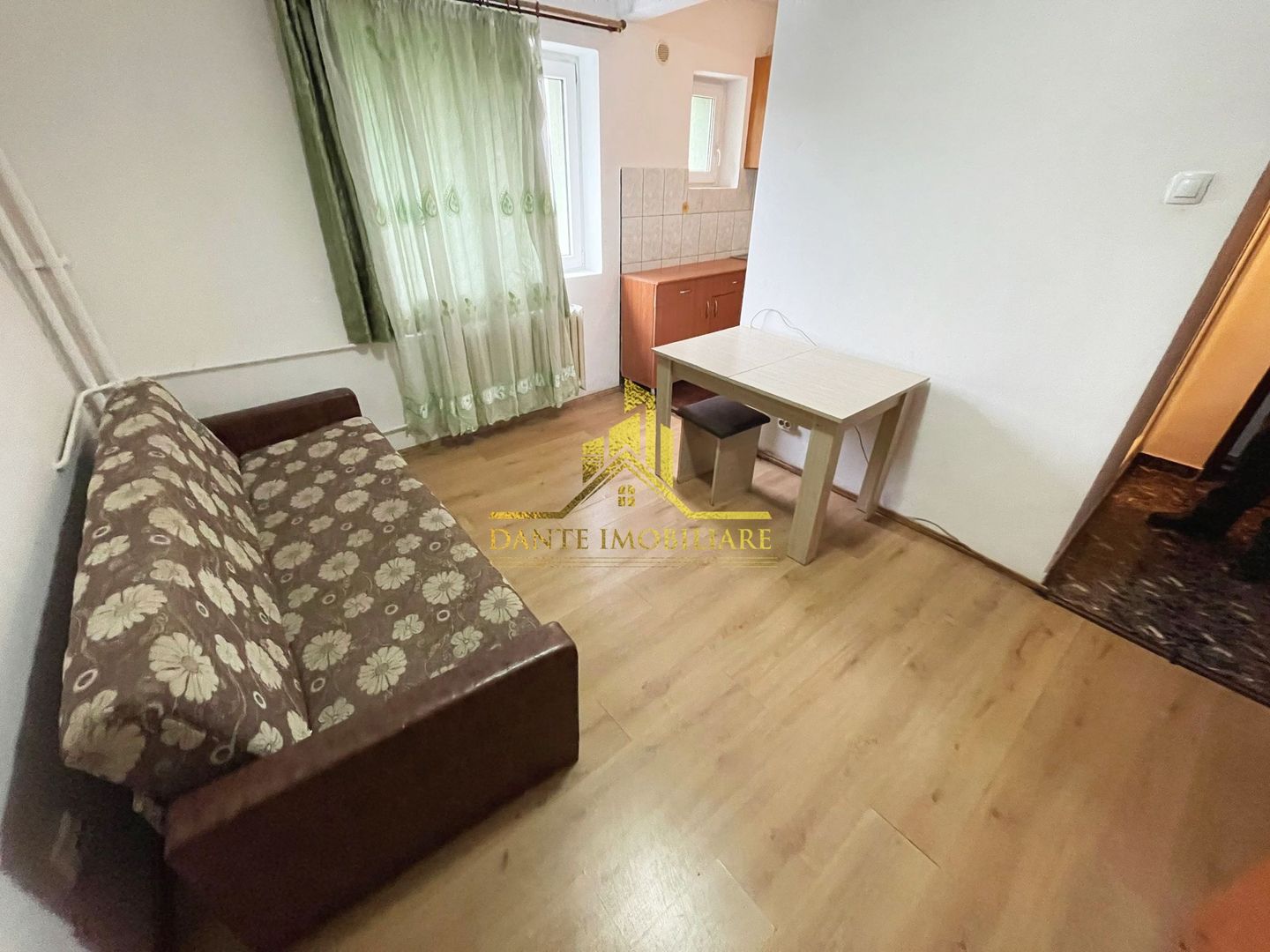 2 camere, mobilat modern, Gheorgheni, zona Hermes, Albac - Poză 1