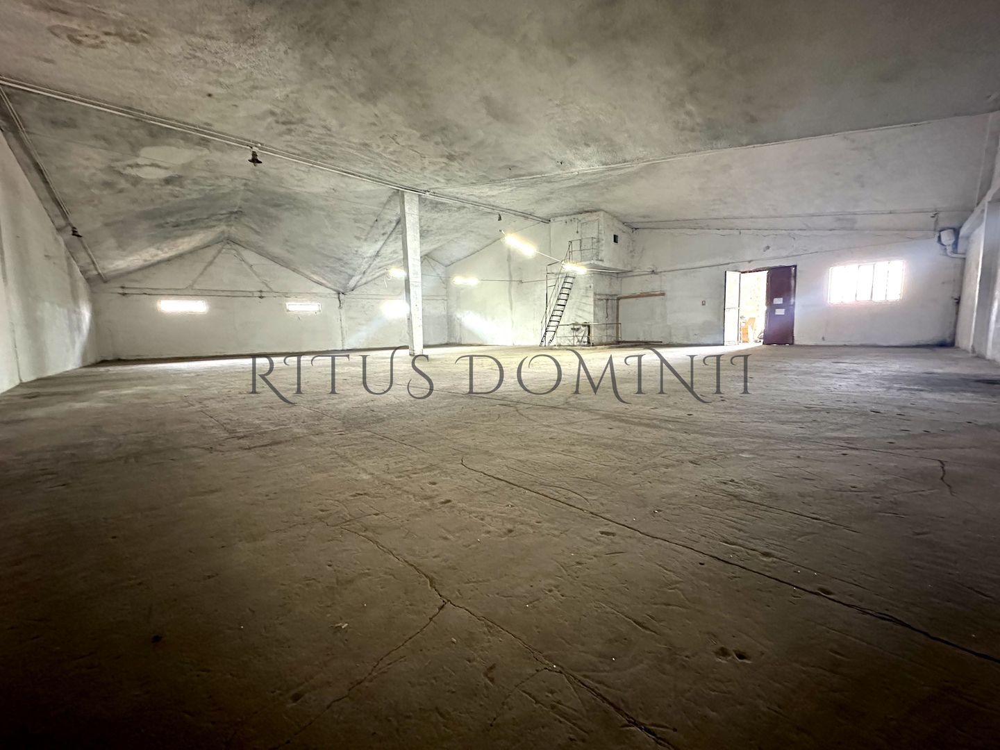 Hala industriala de Inchiriat, Oradea-Est, 524m2 - Poză 2